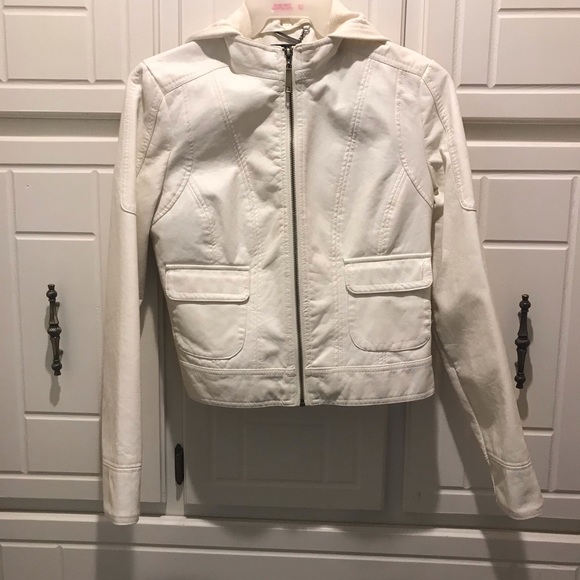 Jacket - Picture 1 of 4